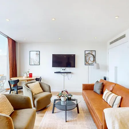 Boho Chic 2Bed Apt-Marina Views Near River Thames
